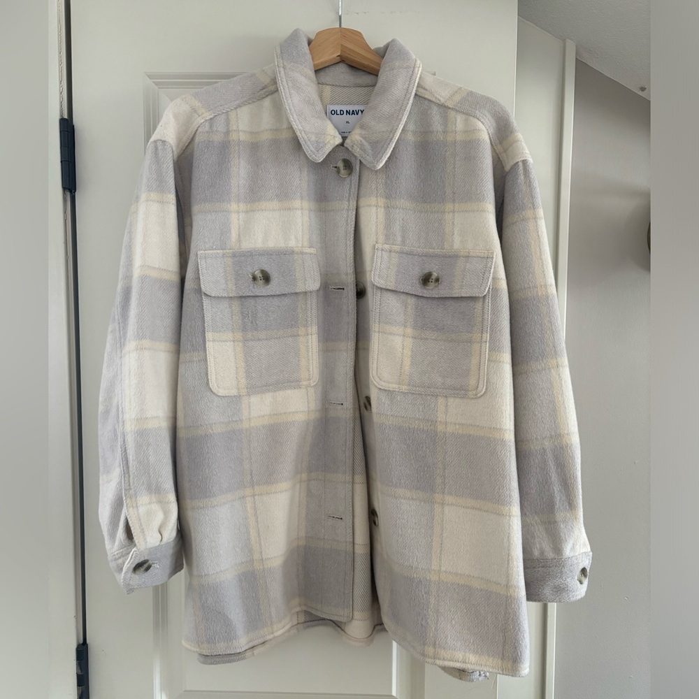 Women’s Old Navy shacket